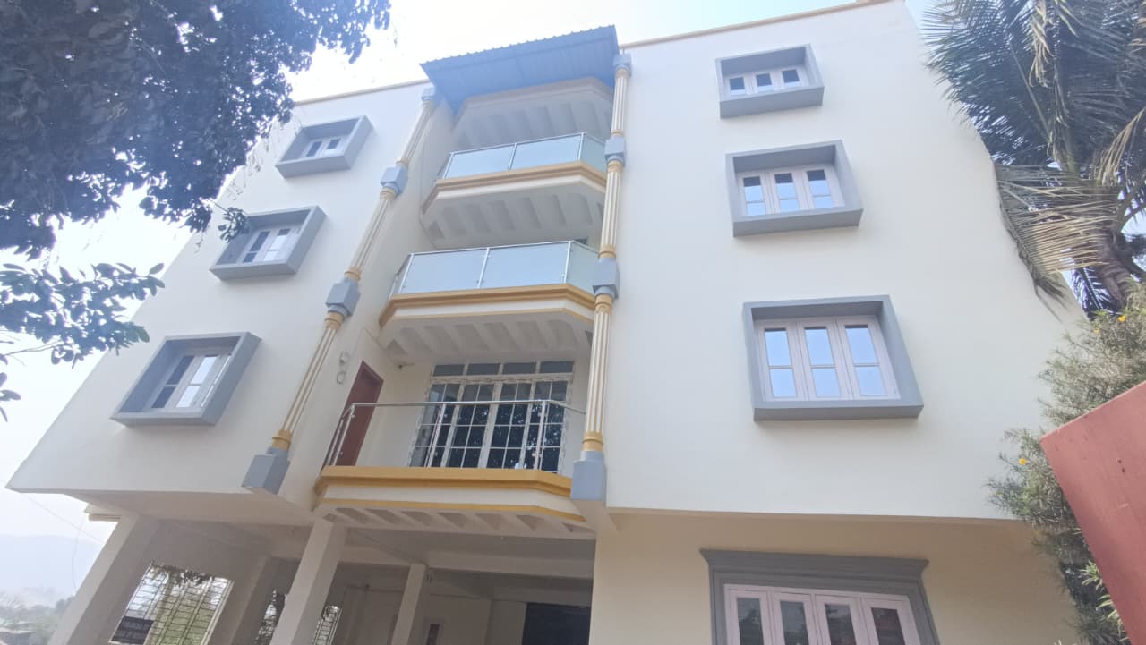 Family House / Private Building photo 5