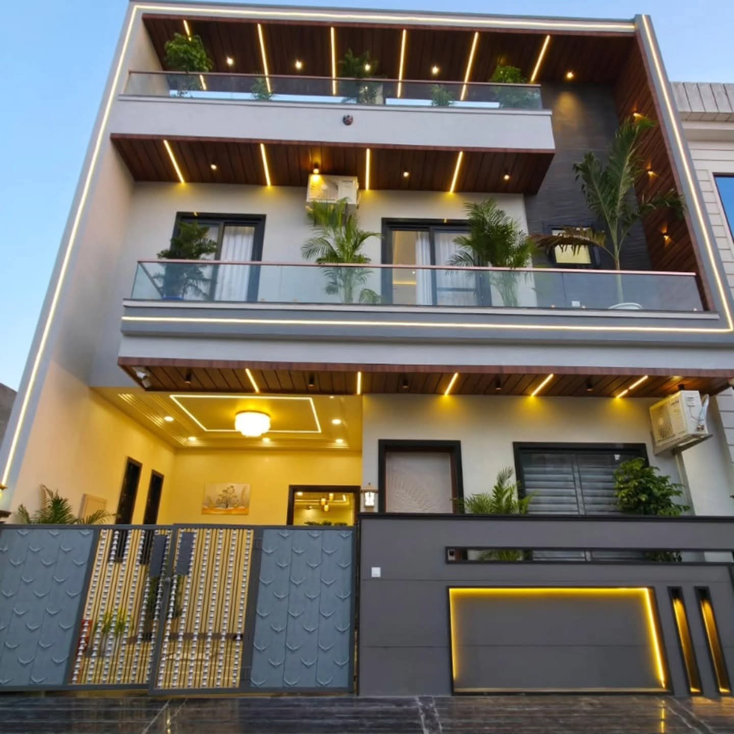Villa / Duplex / Bungalow photo 1